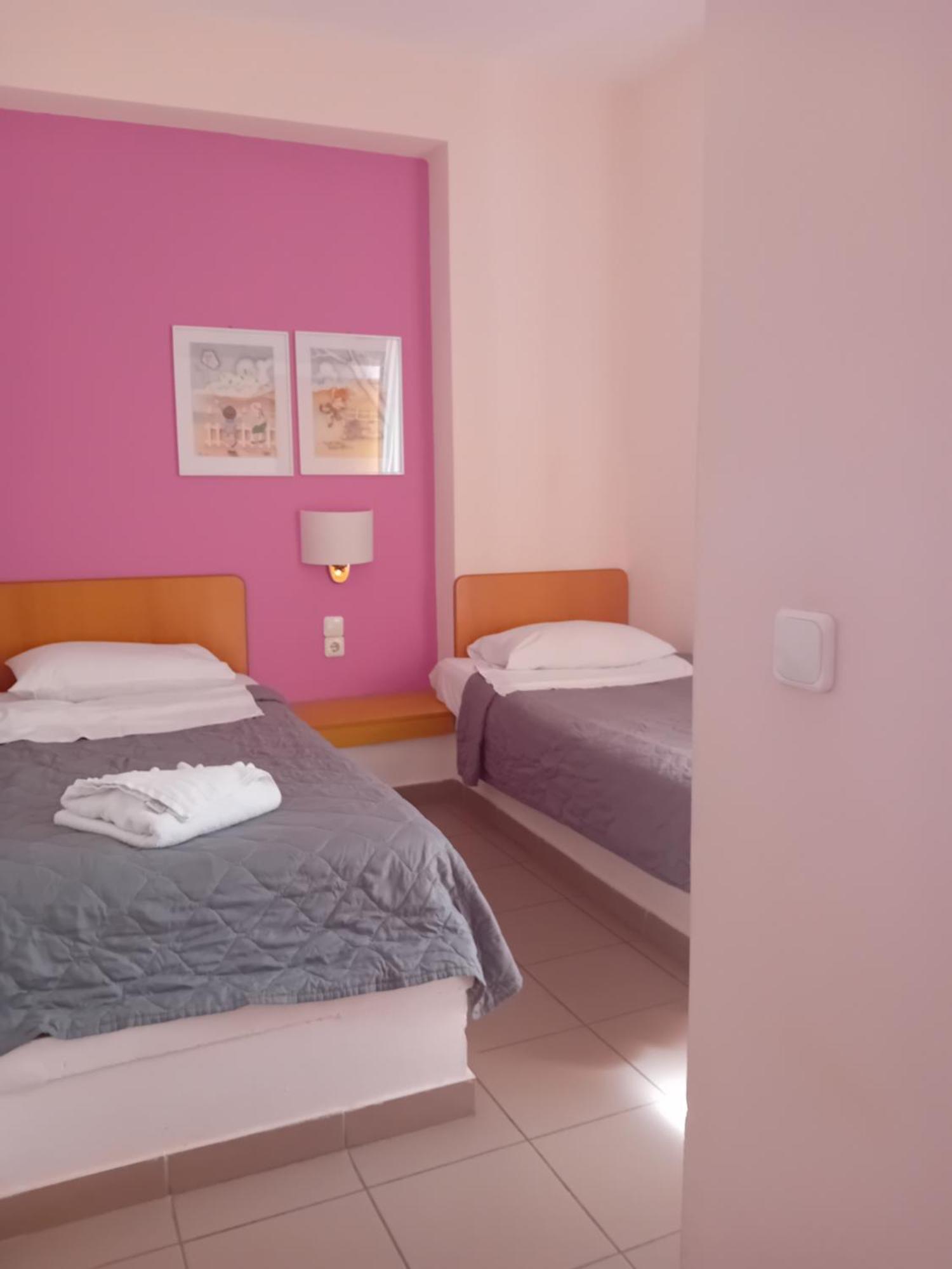 Heliotopos Apartments โตโล ภายนอก รูปภาพ