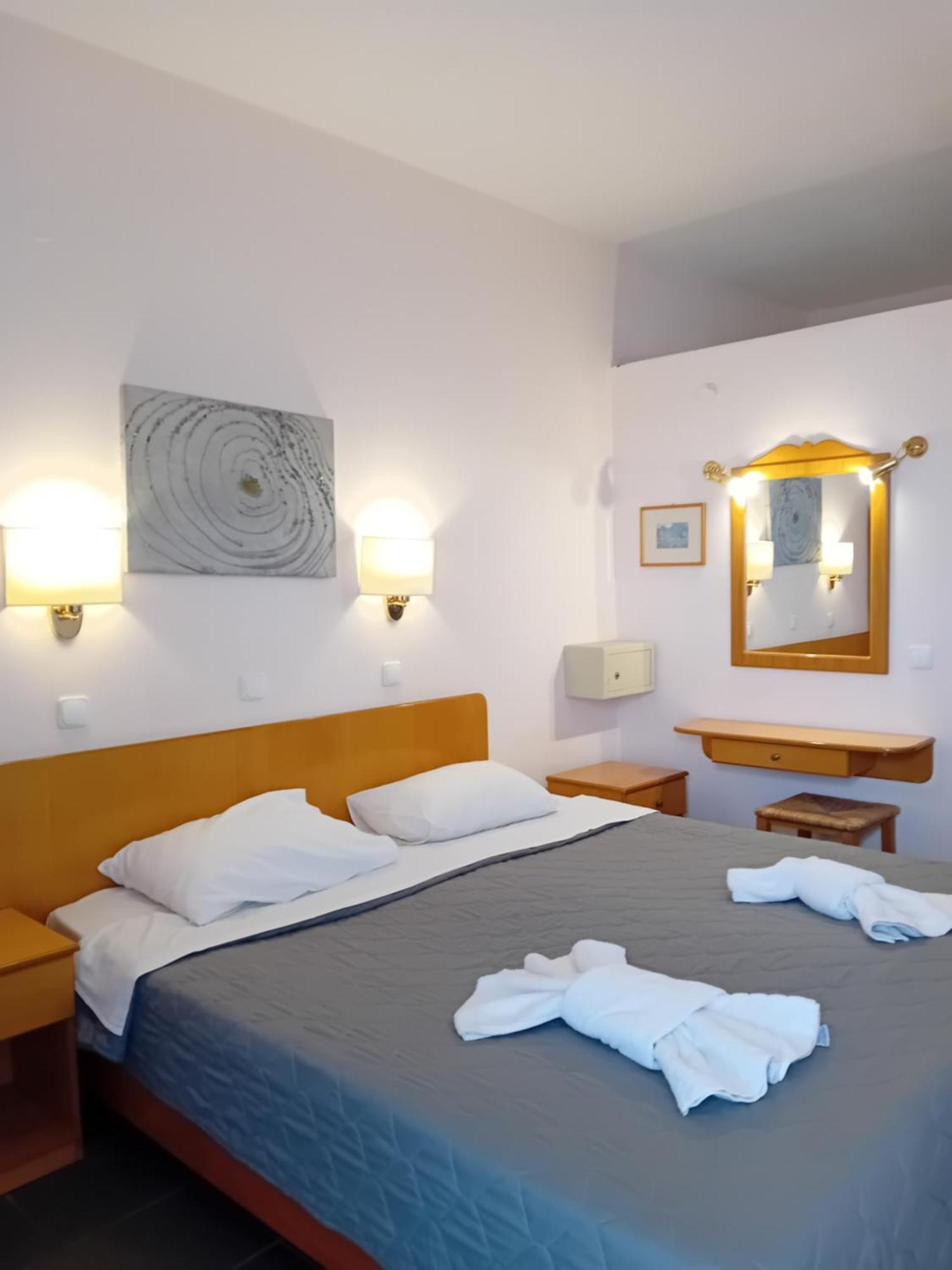 Heliotopos Apartments โตโล ภายนอก รูปภาพ